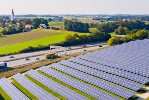 Bürger Solarpark Paunhausen - Johanneck - BEG Freising - Energie Genossenschaft - Photovoltaik - Freifläche - Blühwiese - Artenschutz - Bienen - Nachhaltigkeit