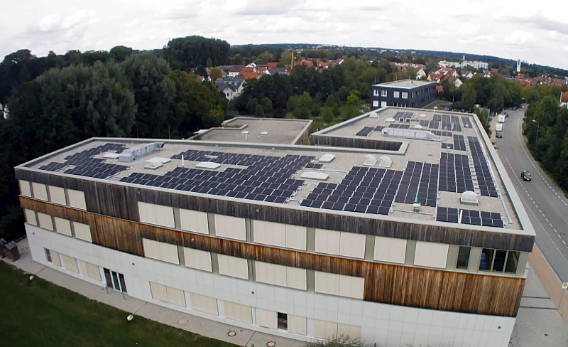 Montessori-Schule-Freising-Buerger-Solardach-Luftbild